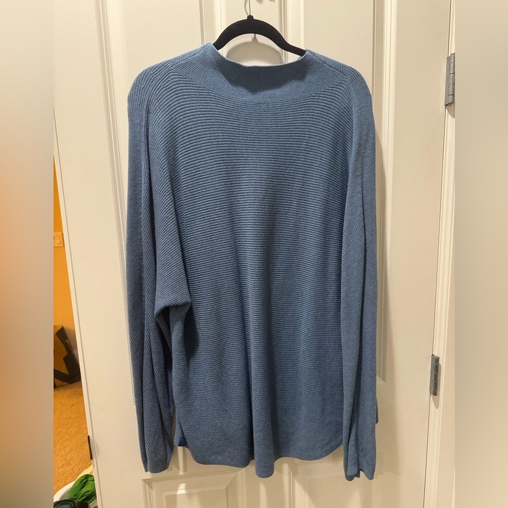 Lululemon pull over sweater